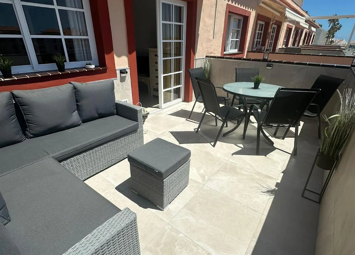 The Heights 2 Bedroom Apartment Los Cristianos  0*, Los Cristianos (Tenerife) Spagna