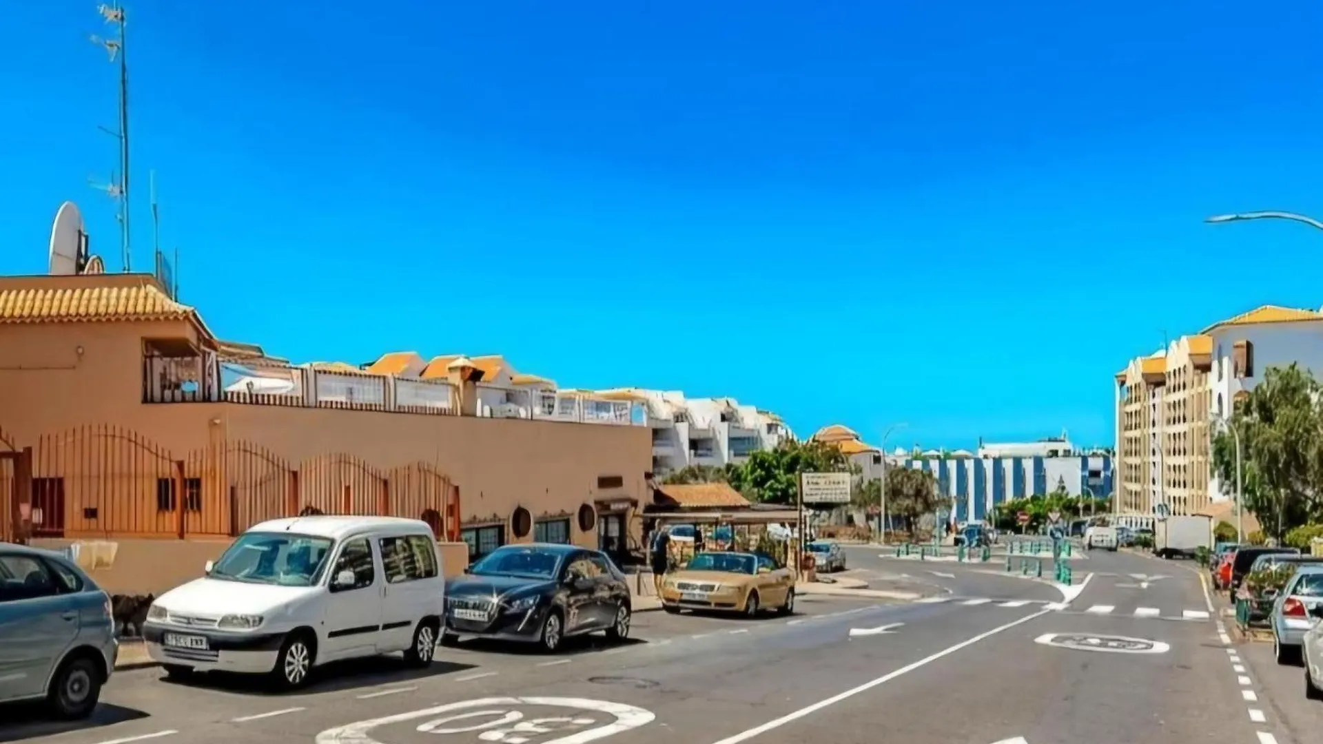 The Heights 2 Bedroom Apartment Los Cristianos  Spagna